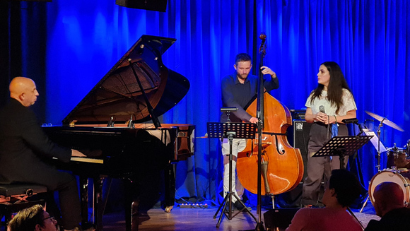 Katya Tasheva with the Larry Porter Trio